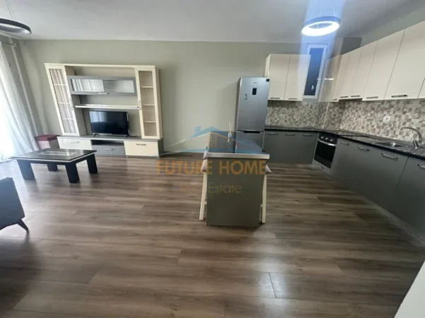 Tirane, shes apartament 1+1+Ballkon Kati 5, 73 m² 120.000 € (unaza e re)