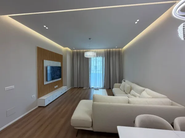 Tirane, jepet me qera apartament 2+1 Kati 3, 122 m² 1.100 € (Vasil Shanto)
