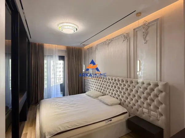 Tirane, jepet me qera apartament 2+1+Ballkon Kati 7, 117 m² 1.074 € 
