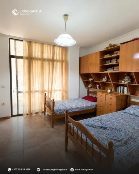 Tirane, jap me qera 2+1 , 80 m² 600 € 