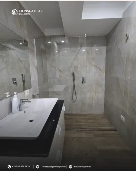 Tirane, jap me qera apartament 2+1+Aneks+Ballkon , 700 € 