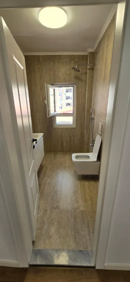 Tirane, shitet apartament 1+1+Ballkon Kati 3, 59 m² 140.000 € (Rruga Ndre Mjeda)