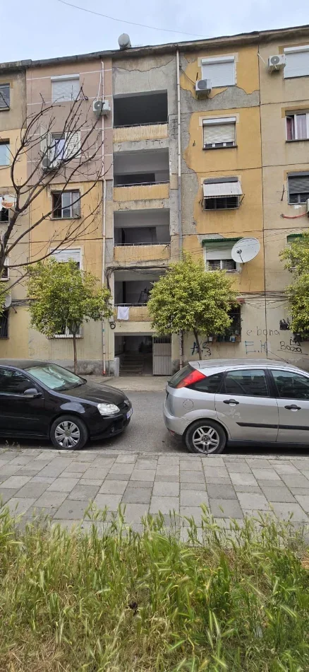 Tirane, shitet apartament 1+1+Ballkon Kati 3, 59 m² 140.000 € (Rruga Ndre Mjeda)