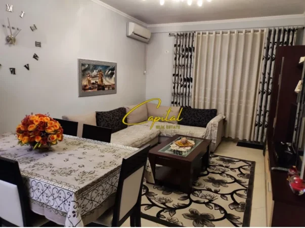 Tirane, jepet me qera apartament 2+1 Kati 2, 105 m² 800 € (KOPSHTI BOTANIK)