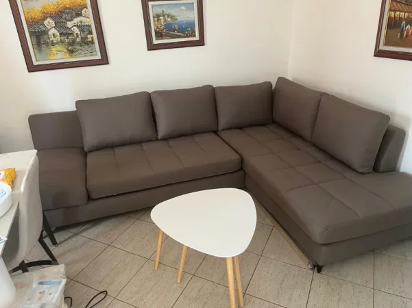 Tirane, jepet me qera apartament 1+1 Kati 3, 51 m² 380 € (Poligrafiku prane Ali Demit)