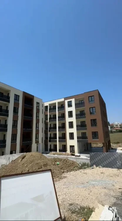 Tirane, shitet apartament 1+1+Ballkon Kati 1, 74 m² 78.300 € (Paskuqan,afer shkolles 9 vjecare "Lidhja e Prizrenit")