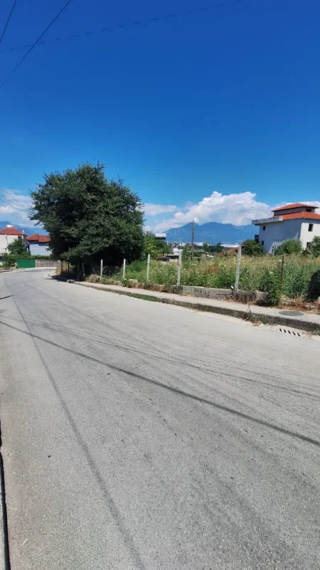 Tirane, shes truall , 960 m² 144.000 € 