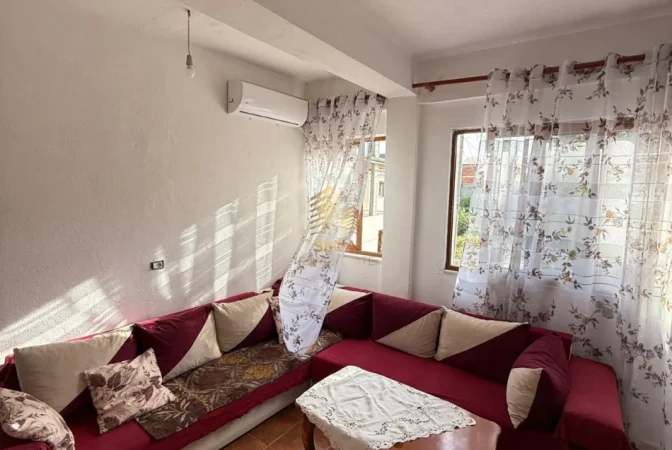 Tirane, jepet me qera apartament 2+1 Kati 2, 75 m² 400 € (5 Maji)