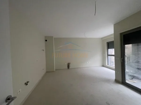 Tirane, shitet apartament 1+1 Kati 2, 64 m² 165.000 € (Shkolla e Kuqe)
