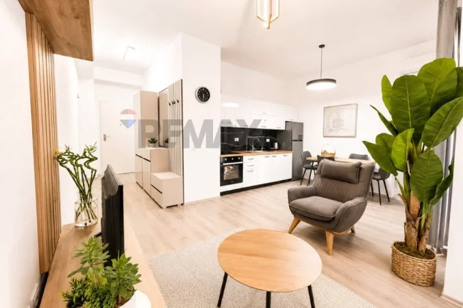 Tirane, jepet me qera apartament 1+1 Kati 6, 70 m² (Mangalem)
