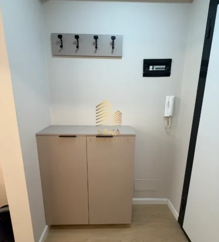 Tirane, jepet me qera apartament 1+1+Ballkon Kati 2, 65 m² 500 € (Brryli)