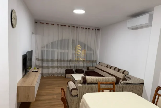 Tirane, jepet me qera apartament 2+1 Kati 1, 90 m² 400 € (Shkoze)