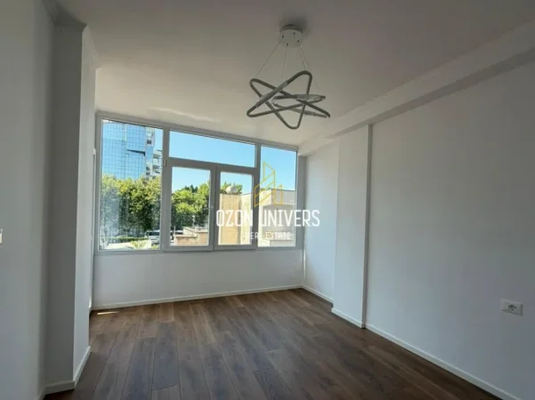 Tirane, shitet apartament 1+1+Ballkon Kati 2, 58 m² 128.000 € (Rruga Dritan Hoxha)