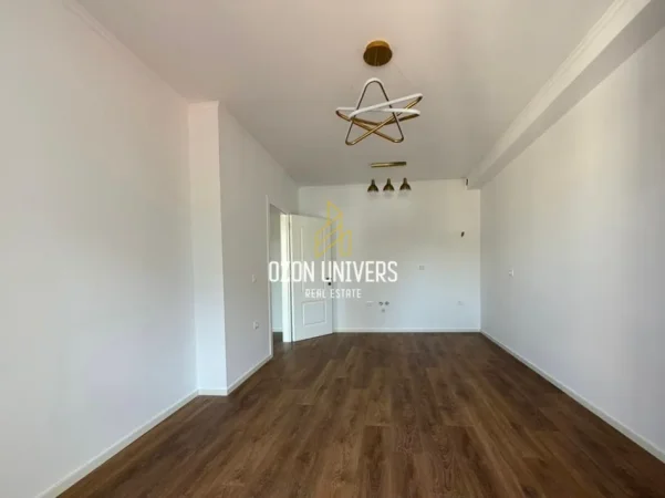 Tirane, shitet apartament 1+1+Ballkon Kati 2, 58 m² 128.000 € (Rruga Dritan Hoxha)