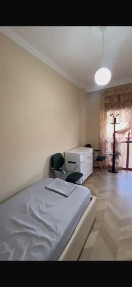 Tirane, shitet apartament , 140 m² (Ish Ekspozita)