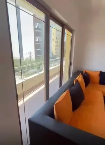 APARTAMENT 3+1+2 +PARKIM ME QIRA   (ISH PARKU) 90.000 LEKE