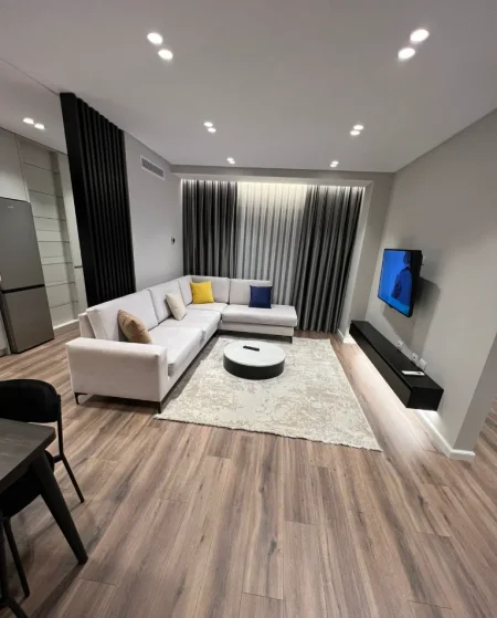 Apartament me qira "Ish Fusha e Aviacionit" 2+1 Kati 7, 82 m² 700 €