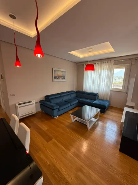 Tirane, shitet apartament 2+1+Aneks+Ballkon Kati 4, 96 m² 260.000 € (liqeni i thate , kopshti botanik)