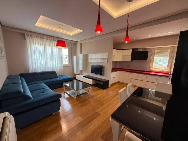 Tirane, shitet apartament 2+1+Aneks+Ballkon Kati 4, 96 m² 260.000 € (liqeni i thate , kopshti botanik)