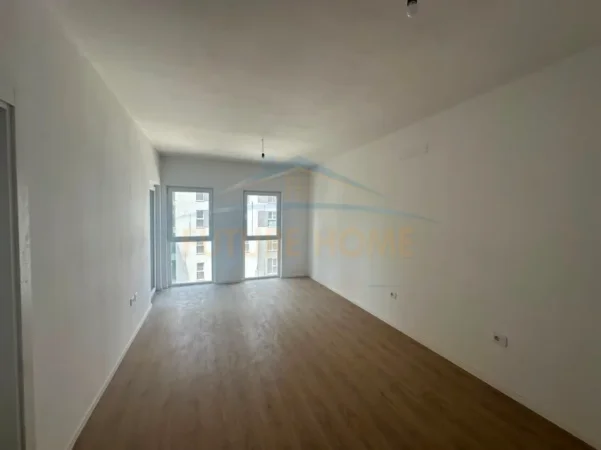 Tirane, shitet apartament 1+1 Kati 4, 60 m² 83.860 € (ISH DOGANA)