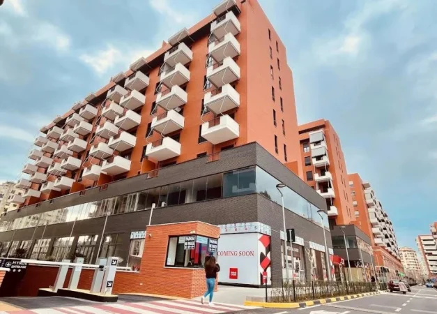 Tirane, jepet me qera apartament 2+1+Aneks+Ballkon , (rruga e kavajes)