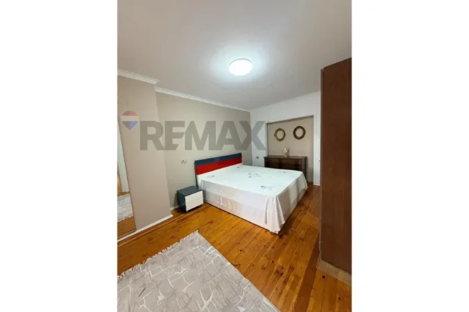 Tirane, jepet me qera apartament 2+1 Kati 2, 800 € (RRUGA E KOSOVAREVE)