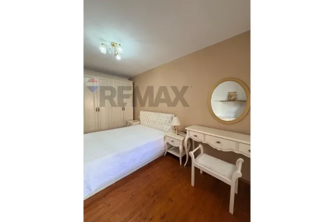 Tirane, jepet me qera apartament 2+1 Kati 2, 800 € (RRUGA E KOSOVAREVE)