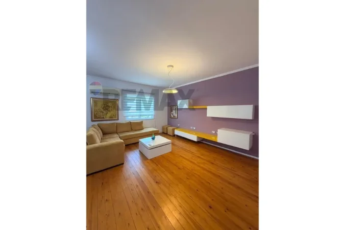 Tirane, jepet me qera apartament 2+1 Kati 2, 800 € (RRUGA E KOSOVAREVE)