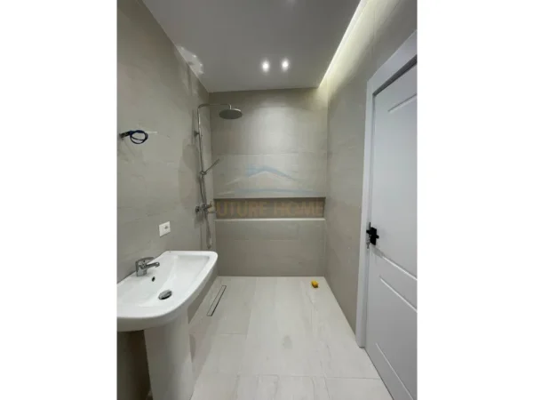 Tirane, shitet apartament 2+1 Kati 6, 99 m² 150.000 € (Rezidenca Albulena)