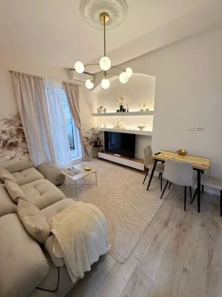 Tirane, shitet apartament 2+1 Kati 3, 70 m² 235.000 € (BLLOK)
