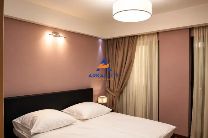 Kruje, jepet me qera ambjent biznesi Kati 0, 1.050 m² 18.000 € 