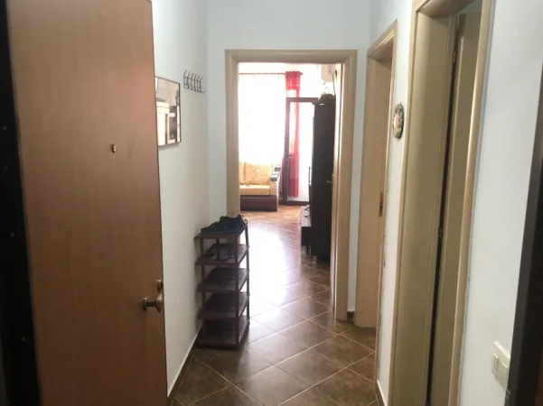 Tirane, jepet me qera apartament 1+1 Kati 1, 62 m² (fresk)