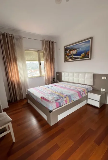 Tirane, jepet me qera apartament 2+1 Kati 8, 100 m² 700 € (RRUGA E ELBASANIT)