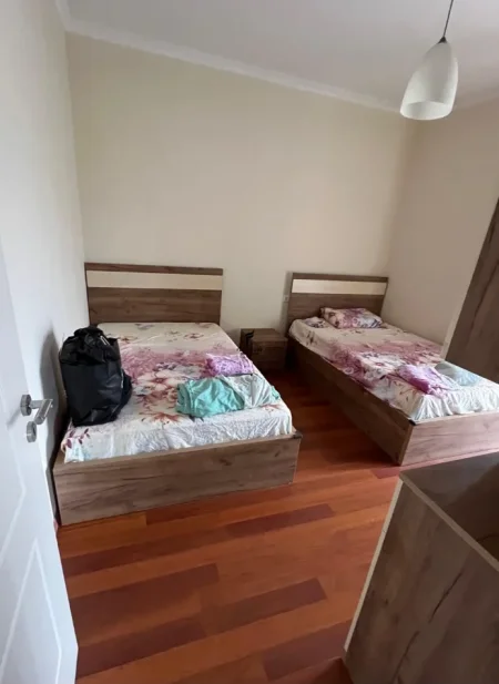 Tirane, jepet me qera apartament 2+1 Kati 8, 100 m² 700 € (RRUGA E ELBASANIT)