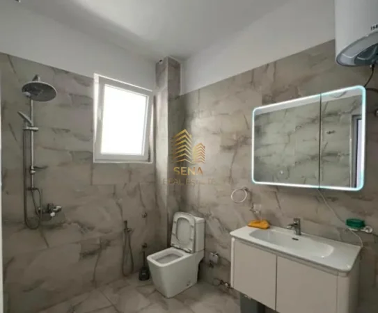 Tirane, jepet me qera apartament 2+1+Ballkon Kati 2, 120 m² 450 € (Sanatorium)