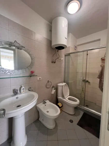 Tirane, jepet me qera apartament 2+1 Kati 2, 91 m² 750 € (Kodra e Diellit 1)
