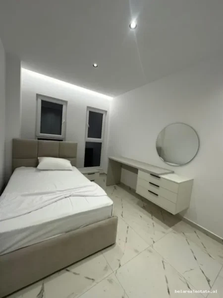 Tirane, jepet me qera apartament 2+1+Ballkon Kati 6, 100 m² 780 € (Dritan Hoxha)