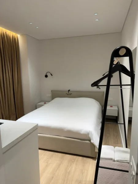 Tirane, jepet me qera garsonier Kati 1, 80 m² 1.300 € (9 KATESHET)