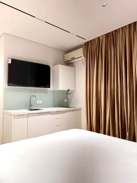 Tirane, jepet me qera garsonier Kati 1, 80 m² 1.300 € (9 KATESHET)