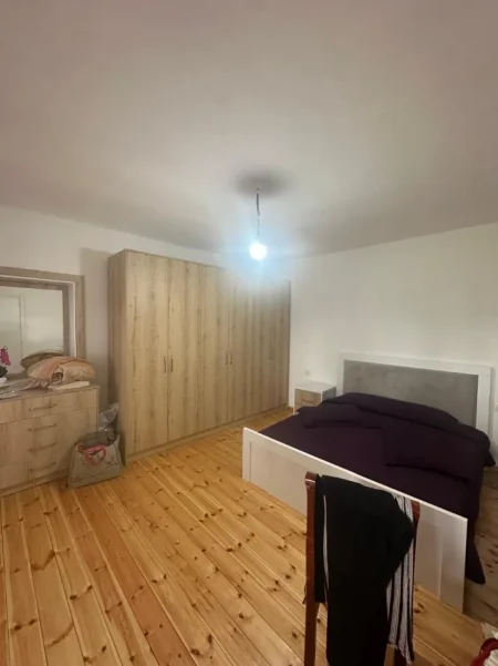 Tirane, jepet me qera shtepi Vile 2 Katshe Kati 2, 500 m² 600 € (Yzberisht 2)