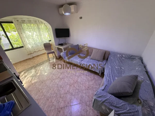 Tirane, jepet me qera Vile Vile 2 Katshe Kati 2, 1.500 m² 1.200 € (Kombinat)
