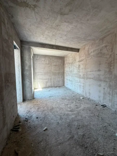 Tirane, shitet apartament 1+1+Aneks+Ballkon Kati 6, 72 m² 78.400 € (Paskuqan)