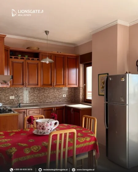 Tirane, jap me qera apartament 1+1+Ballkon , 85 m² 800 € 