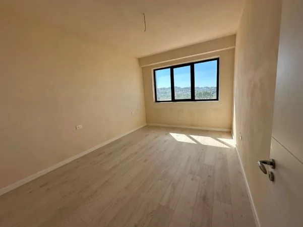 Tirane, shitet apartament 2+1+Ballkon , 95 m² 150.000 € (Urban Gate, Astir)