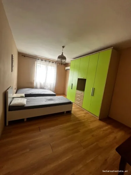 Tirane, jepet me qera apartament 2+1+Ballkon Kati 3, 86 m² 540 € (Pediatria)