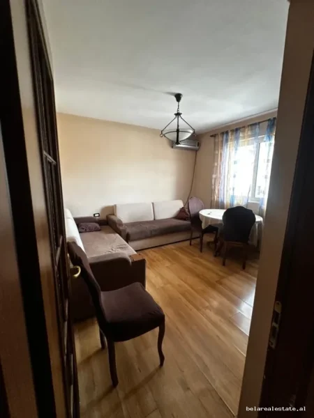 Tirane, jepet me qera apartament 2+1+Ballkon Kati 3, 86 m² 540 € (Pediatria)
