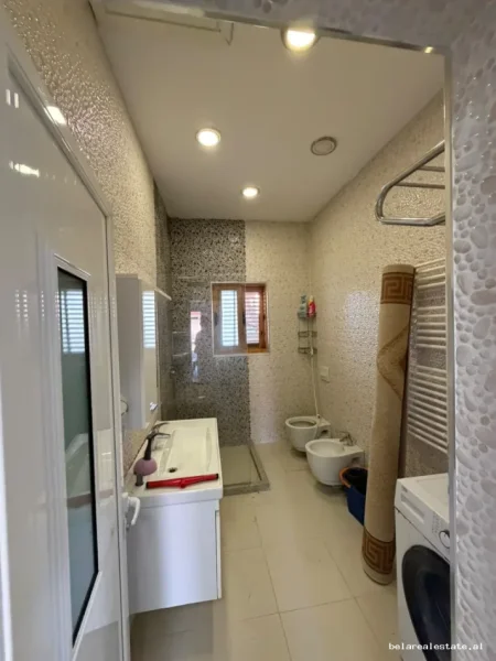 Tirane, jepet me qera Vile Vile 3 Katshe Kati 3, 110 m² 540 € (Siri Kodra)