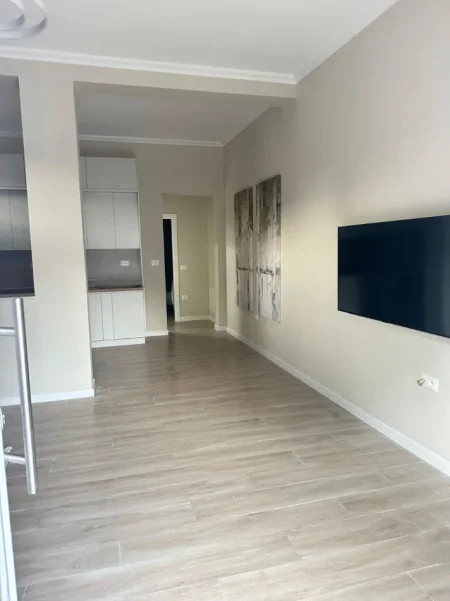 Tirane, jepet me qera apartament 1+1 Kati 1, 60 m² 530 € (Pasticeri Tito)