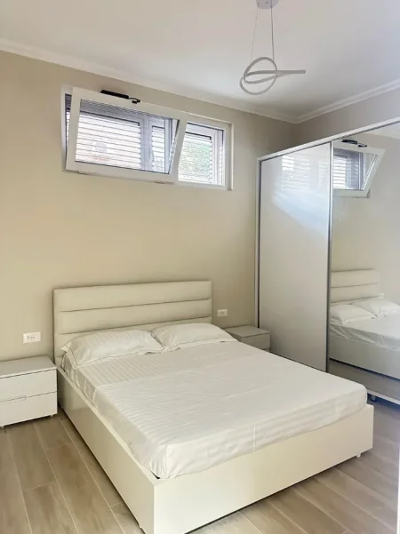 Tirane, jepet me qera apartament 1+1 Kati 1, 60 m² 530 € (Pasticeri Tito)