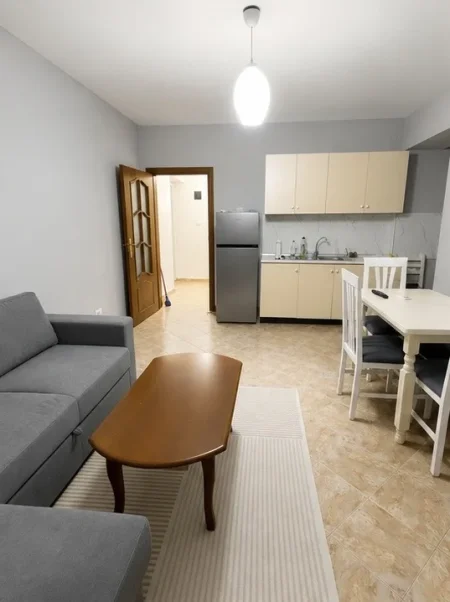 Tirane, jepet me qera apartament 1+1+Aneks Kati 2, 65 m² 